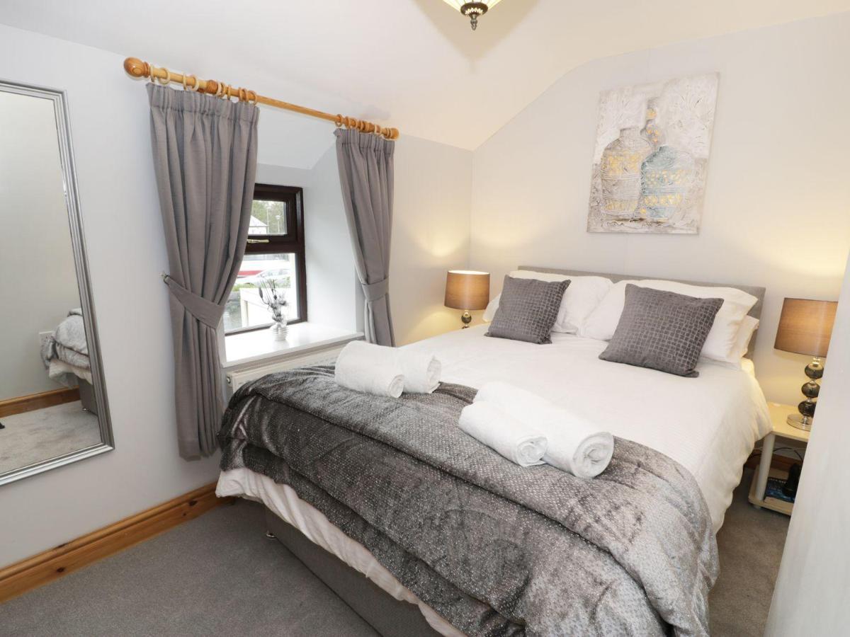 블레노페스티니오그 Bridgeway House 빌라 외부 사진