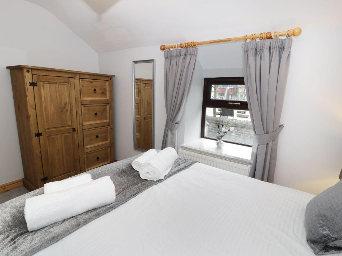 블레노페스티니오그 Bridgeway House 빌라 외부 사진